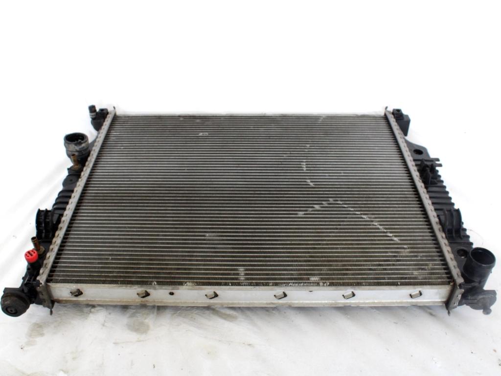 RADIATOR VODE OEM N. A2515000703 ORIGINAL REZERVNI DEL MERCEDES CLASSE ML W164 (2005-2008)DIESEL LETNIK 2006