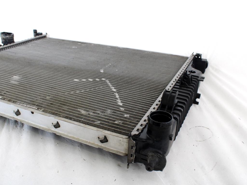 RADIATOR VODE OEM N. A2515000703 ORIGINAL REZERVNI DEL MERCEDES CLASSE ML W164 (2005-2008)DIESEL LETNIK 2006