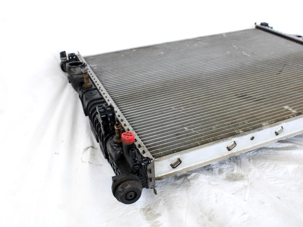 RADIATOR VODE OEM N. A2515000703 ORIGINAL REZERVNI DEL MERCEDES CLASSE ML W164 (2005-2008)DIESEL LETNIK 2006