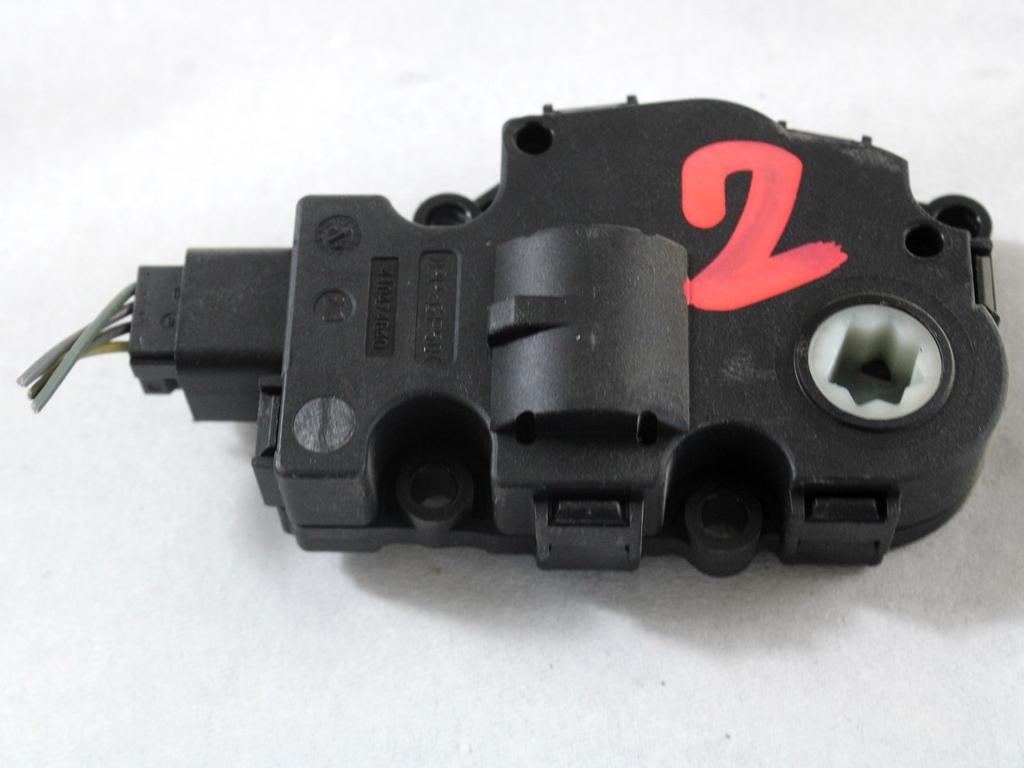 MOTORCEK OGREVANJA OEM N. 929888G ORIGINAL REZERVNI DEL MERCEDES CLASSE ML W164 (2005-2008)DIESEL LETNIK 2006