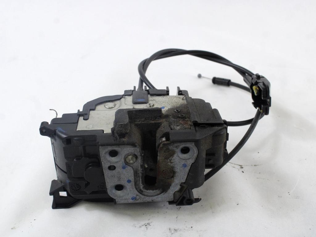 CENTRALNI ZAKLEP SPREDNJIH VRAT  OEM N. 8200300127 ORIGINAL REZERVNI DEL RENAULT CLIO BR0//1 CR0/1 KR0/1 MK3 R (05/2009 - 2013) BENZINA LETNIK 2010