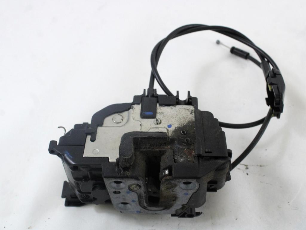 CENTRALNI ZAKLEP SPREDNJIH VRAT  OEM N. 8200300127 ORIGINAL REZERVNI DEL RENAULT CLIO BR0//1 CR0/1 KR0/1 MK3 R (05/2009 - 2013) BENZINA LETNIK 2010