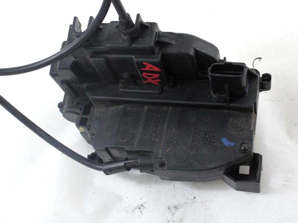 CENTRALNI ZAKLEP SPREDNJIH VRAT  OEM N. 8200300127 ORIGINAL REZERVNI DEL RENAULT CLIO BR0//1 CR0/1 KR0/1 MK3 R (05/2009 - 2013) BENZINA LETNIK 2010