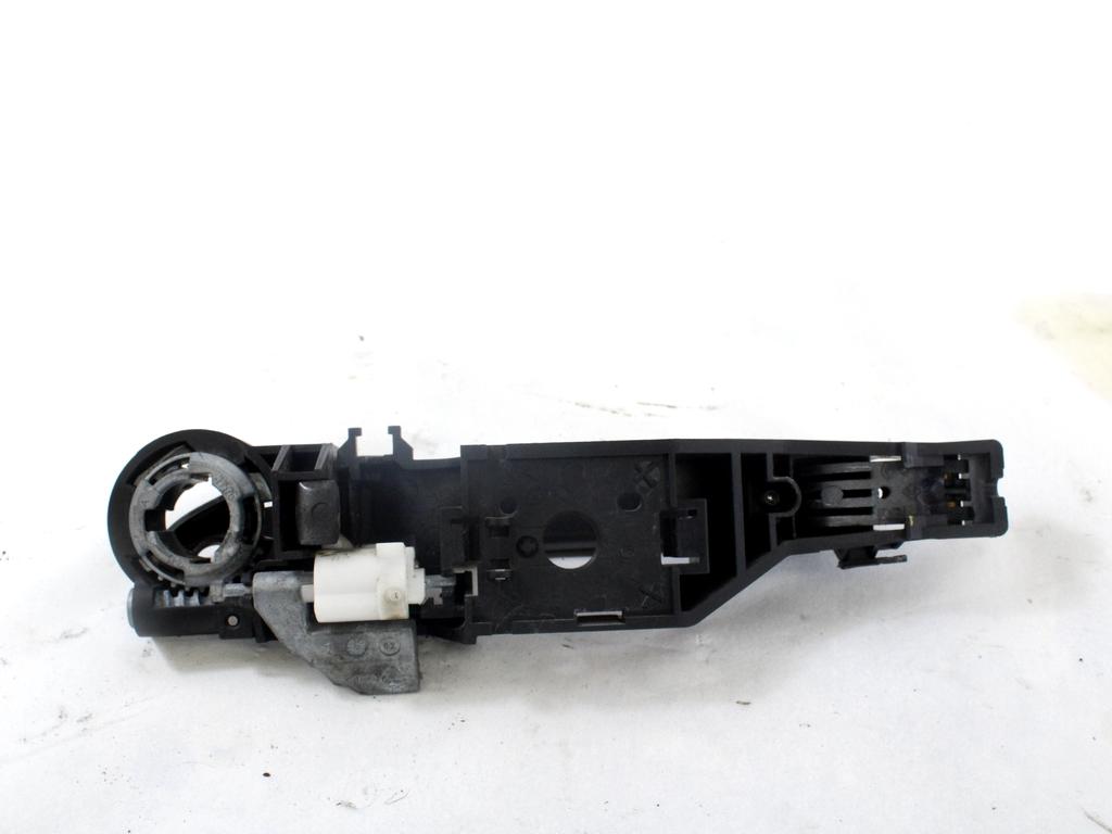 ZUNANJA KLJUKA SPREDNJA LEVA VRATA OEM N. 806070046R ORIGINAL REZERVNI DEL RENAULT CLIO BR0//1 CR0/1 KR0/1 MK3 R (05/2009 - 2013) BENZINA LETNIK 2010