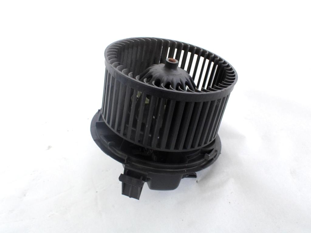 VENTILATOR  KABINE  OEM N. 7701062226 ORIGINAL REZERVNI DEL RENAULT CLIO BR0//1 CR0/1 KR0/1 MK3 R (05/2009 - 2013) BENZINA LETNIK 2010