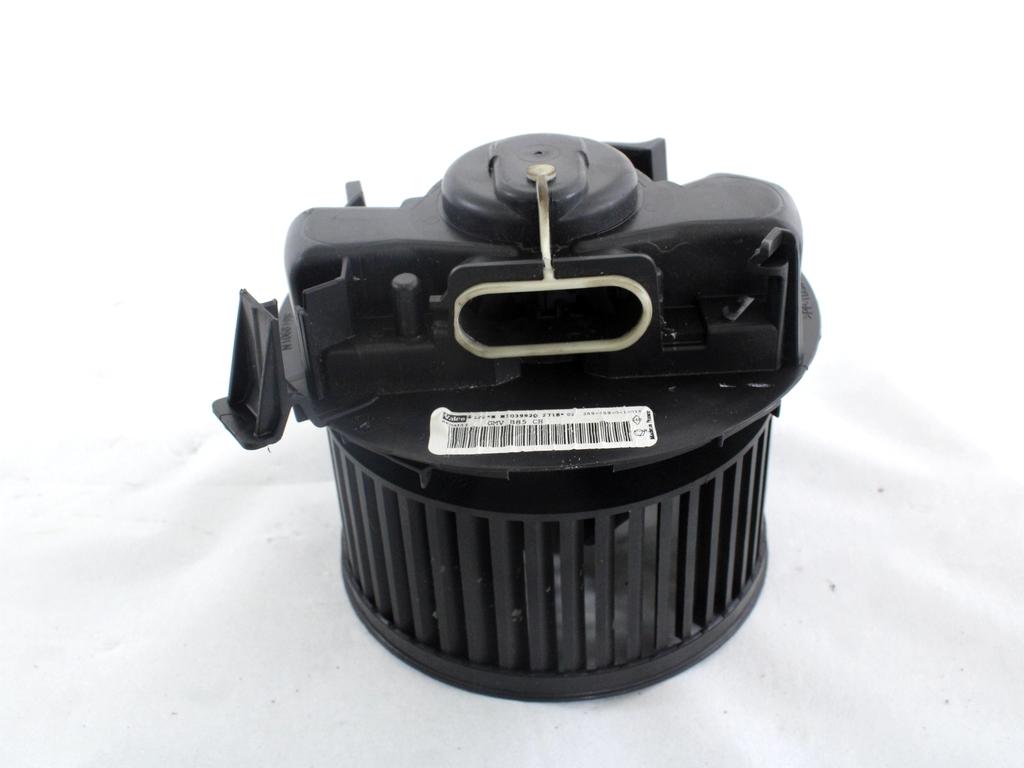 VENTILATOR  KABINE  OEM N. 7701062226 ORIGINAL REZERVNI DEL RENAULT CLIO BR0//1 CR0/1 KR0/1 MK3 R (05/2009 - 2013) BENZINA LETNIK 2010