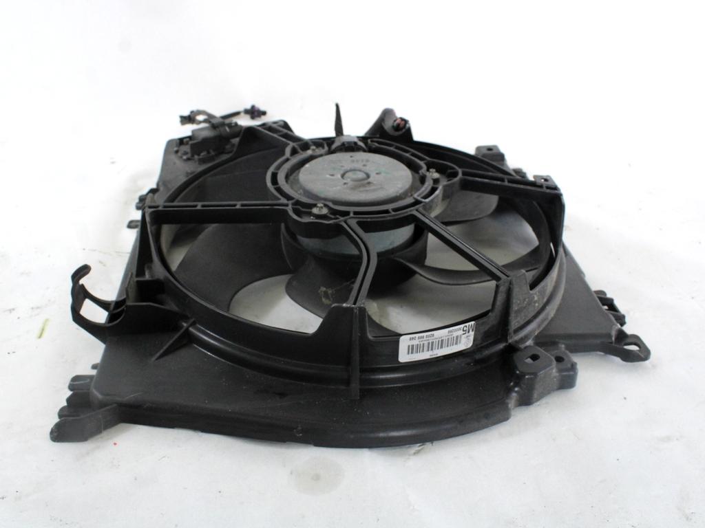 VENTILATOR HLADILNIKA OEM N. 8200966248 ORIGINAL REZERVNI DEL RENAULT CLIO BR0//1 CR0/1 KR0/1 MK3 R (05/2009 - 2013) BENZINA LETNIK 2010