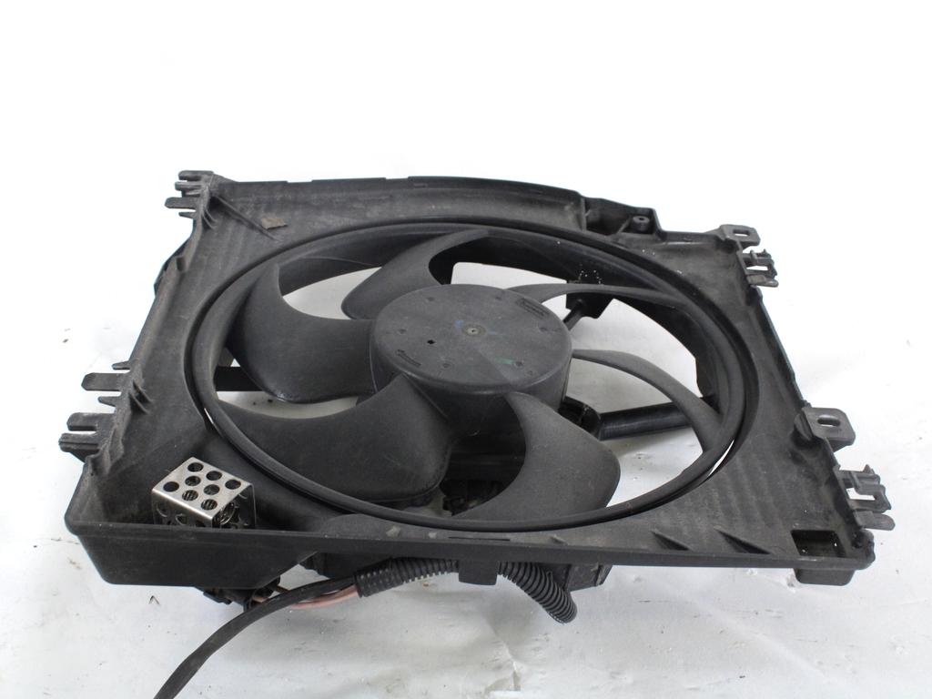 VENTILATOR HLADILNIKA OEM N. 8200966248 ORIGINAL REZERVNI DEL RENAULT CLIO BR0//1 CR0/1 KR0/1 MK3 R (05/2009 - 2013) BENZINA LETNIK 2010