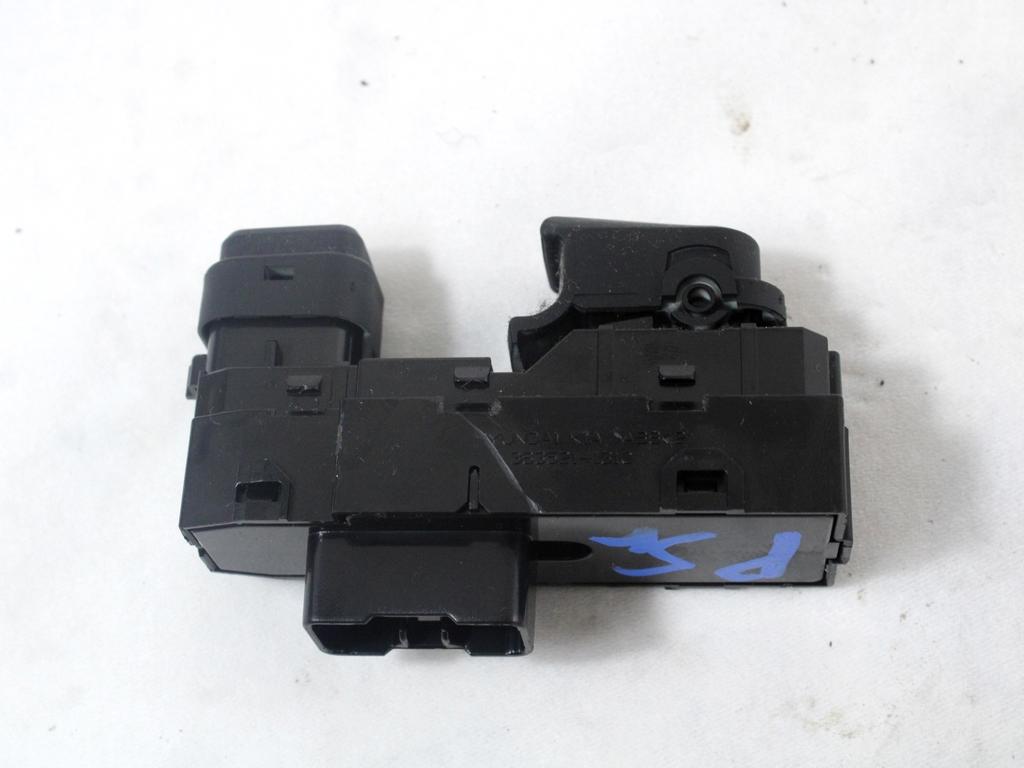 ZADNJE STIKALO OEM N. 935802S3109P ORIGINAL REZERVNI DEL HYUNDAI IX35 LM EL ELH (2009 - 2015)DIESEL LETNIK 2013