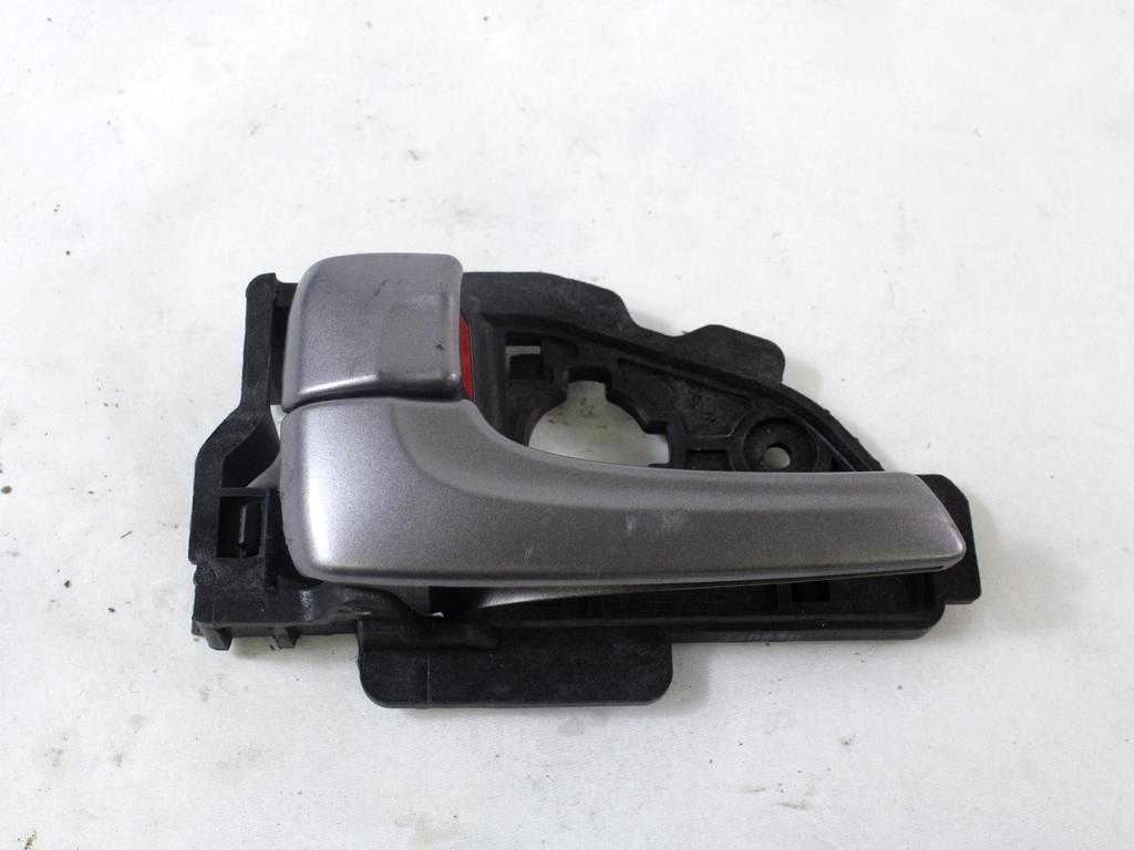 NOTRANJA KLJUKA  OEM N. 82613-2S000 ORIGINAL REZERVNI DEL HYUNDAI IX35 LM EL ELH (2009 - 2015)DIESEL LETNIK 2013