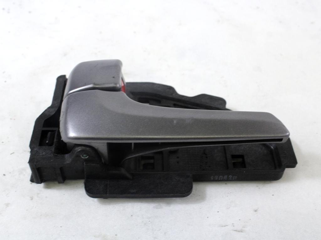 NOTRANJA KLJUKA  OEM N. 82613-2S000 ORIGINAL REZERVNI DEL HYUNDAI IX35 LM EL ELH (2009 - 2015)DIESEL LETNIK 2013