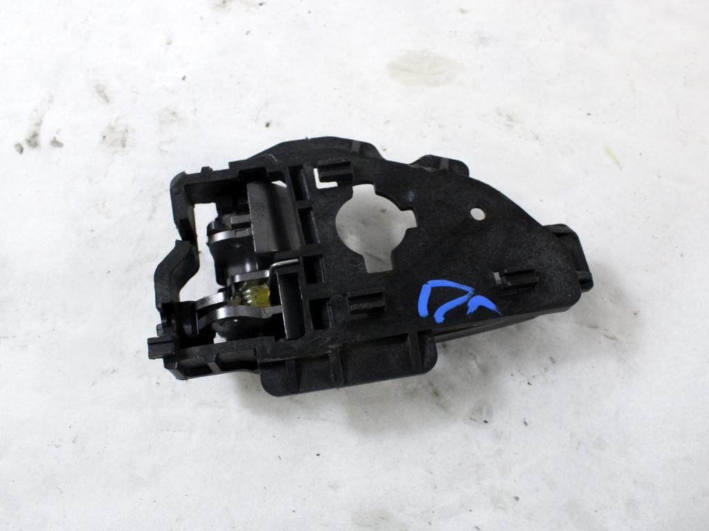 NOTRANJA KLJUKA  OEM N. 82623-2S000 ORIGINAL REZERVNI DEL HYUNDAI IX35 LM EL ELH (2009 - 2015)DIESEL LETNIK 2013