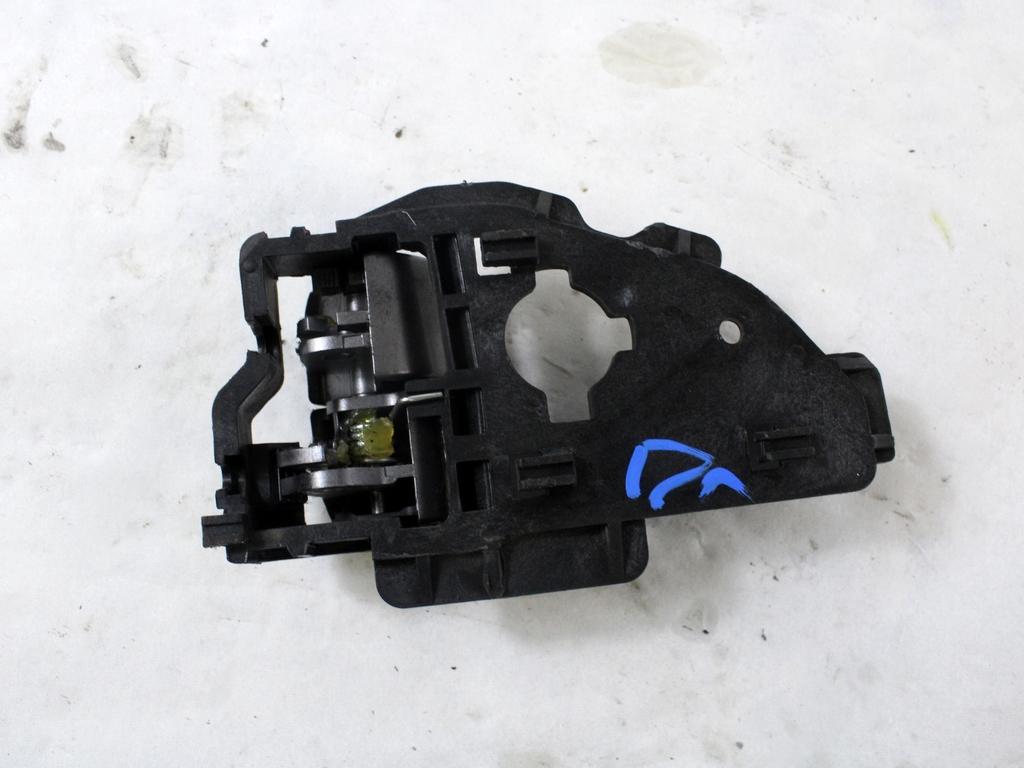 NOTRANJA KLJUKA  OEM N. 82623-2S000 ORIGINAL REZERVNI DEL HYUNDAI IX35 LM EL ELH (2009 - 2015)DIESEL LETNIK 2013