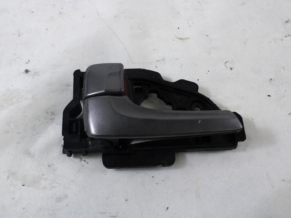 NOTRANJA KLJUKA  OEM N. 82613-2S000 ORIGINAL REZERVNI DEL HYUNDAI IX35 LM EL ELH (2009 - 2015)DIESEL LETNIK 2013