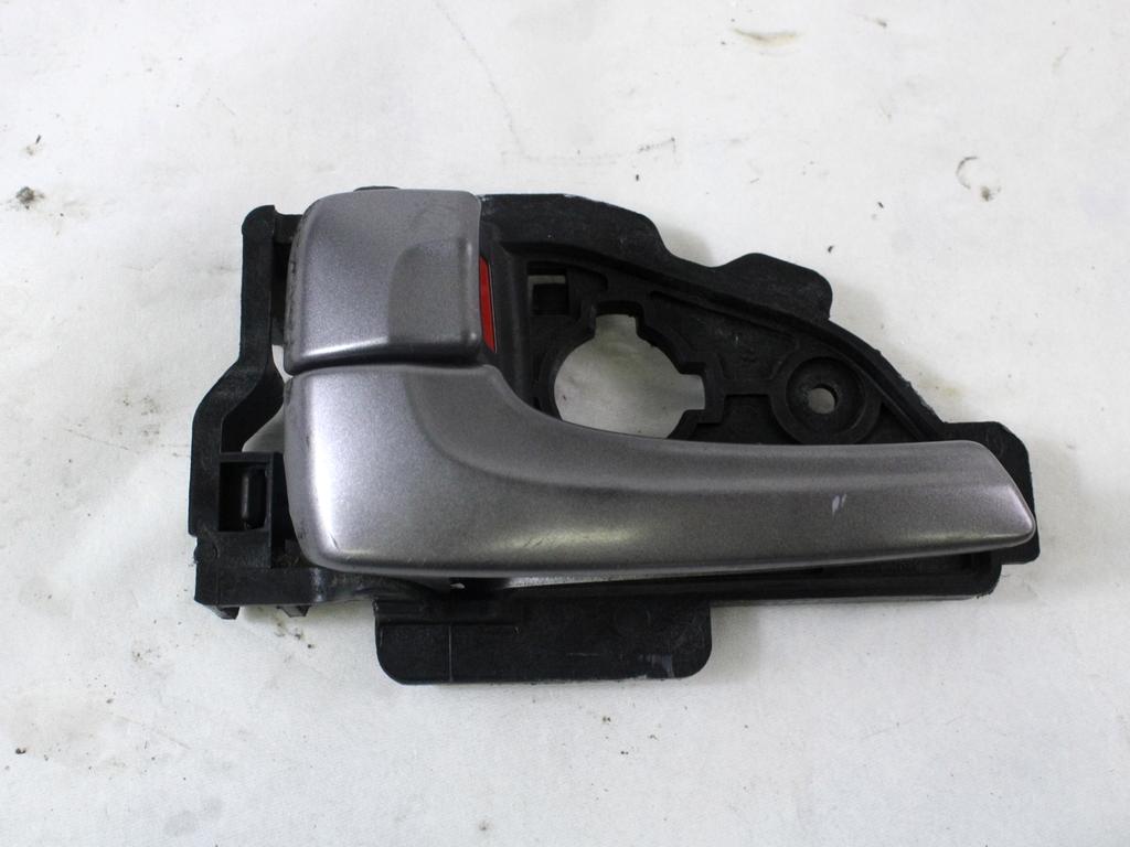 NOTRANJA KLJUKA  OEM N. 82613-2S000 ORIGINAL REZERVNI DEL HYUNDAI IX35 LM EL ELH (2009 - 2015)DIESEL LETNIK 2013