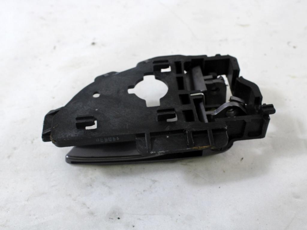 NOTRANJA KLJUKA  OEM N. 82613-2S000 ORIGINAL REZERVNI DEL HYUNDAI IX35 LM EL ELH (2009 - 2015)DIESEL LETNIK 2013