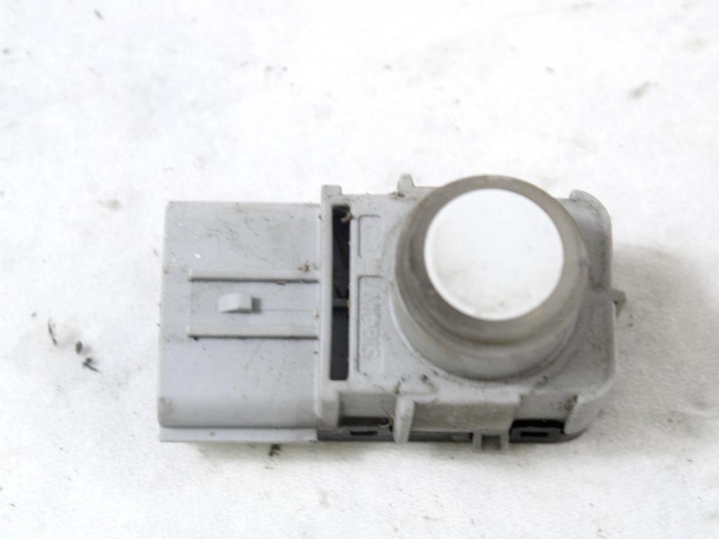 PARKIRNI SENZORJI OEM N. 95720-2S200 ORIGINAL REZERVNI DEL HYUNDAI IX35 LM EL ELH (2009 - 2015)DIESEL LETNIK 2013