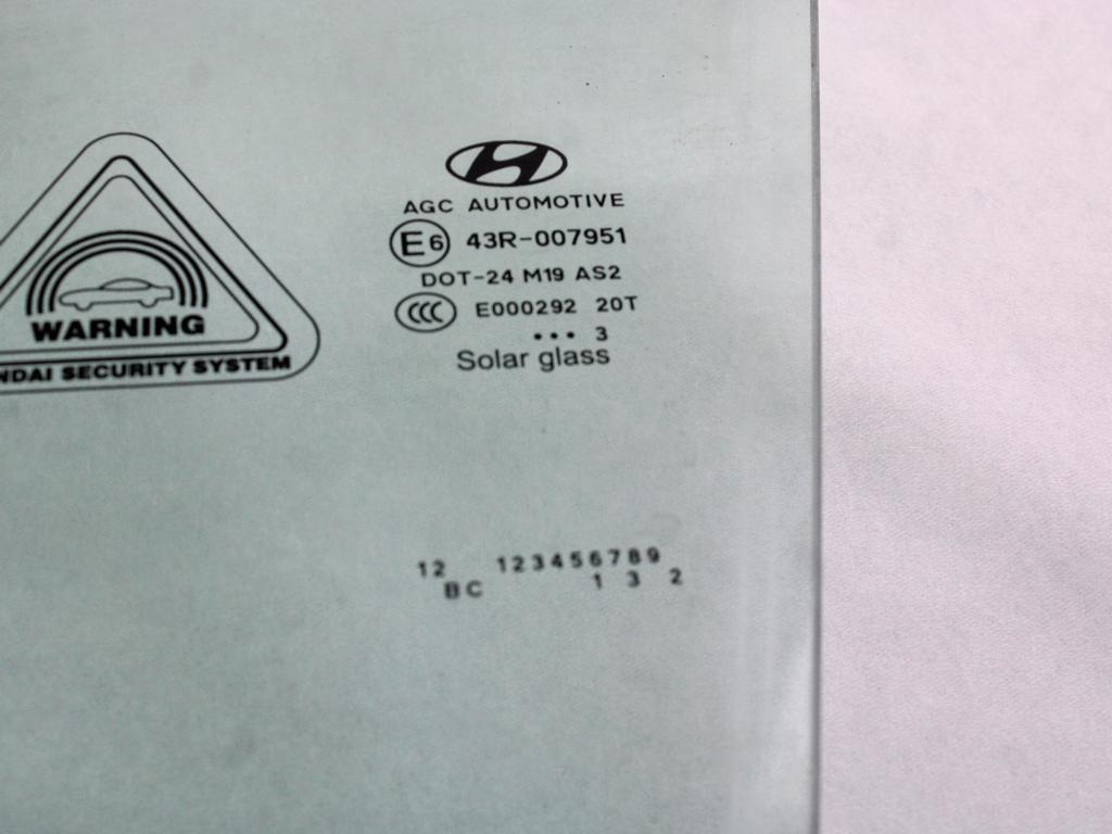 STEKLO SPREDNJIH LEVIH VRAT OEM N. 824112Y000A ORIGINAL REZERVNI DEL HYUNDAI IX35 LM EL ELH (2009 - 2015)DIESEL LETNIK 2013