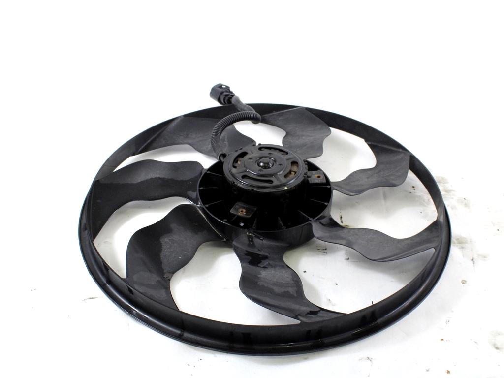 VENTILATOR HLADILNIKA OEM N. 252313K460 ORIGINAL REZERVNI DEL HYUNDAI IX35 LM EL ELH (2009 - 2015)DIESEL LETNIK 2013