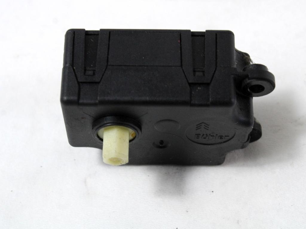 MOTORCEK OGREVANJA OEM N. 6447QN ORIGINAL REZERVNI DEL PEUGEOT 307 3A/B/C/E/H BER/SW/CABRIO (2001 - 2009) BENZINA LETNIK 2005