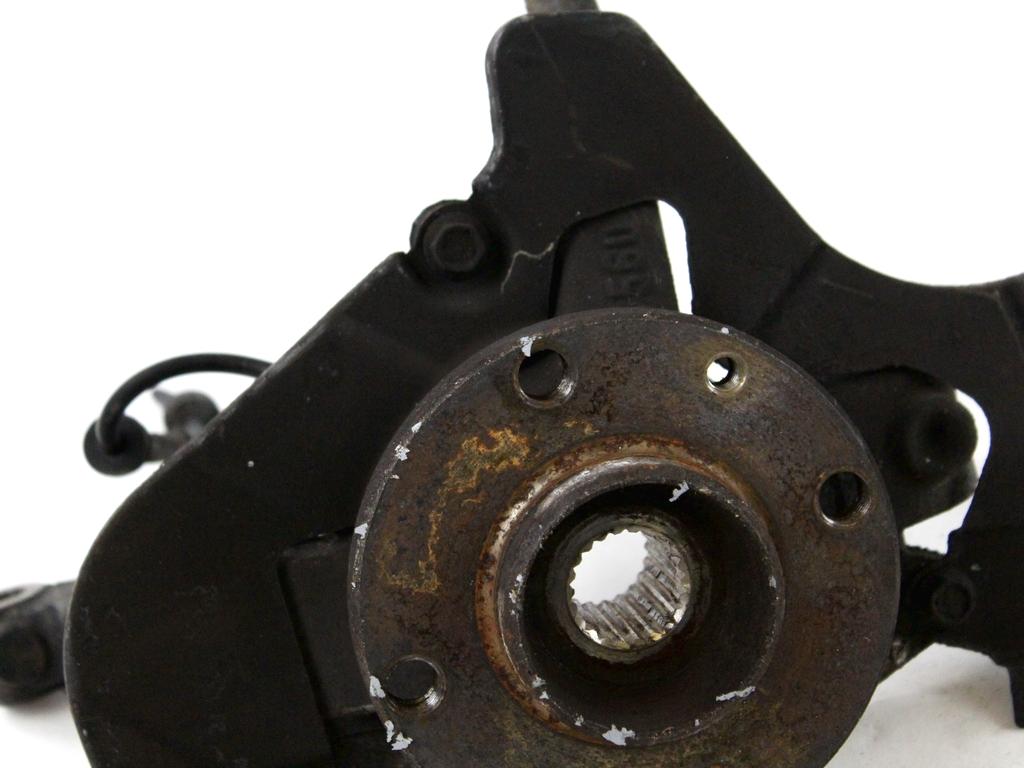 LEVI VRTLJIVI LEZAJ / PESTO KOLESA Z LEZAJEM SPREDAJ OEM N. 51857219 ORIGINAL REZERVNI DEL FIAT PANDA 169 (2003 - 08/2009) BENZINA LETNIK 2006