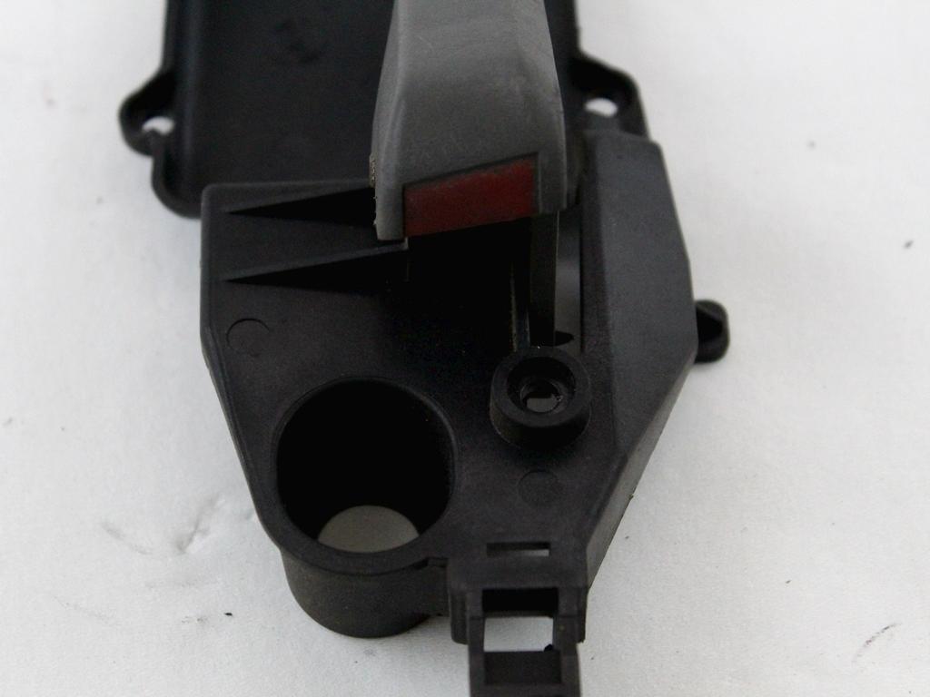 NOTRANJA KLJUKA  OEM N. 71732852 ORIGINAL REZERVNI DEL FIAT PANDA 169 (2003 - 08/2009) BENZINA LETNIK 2006