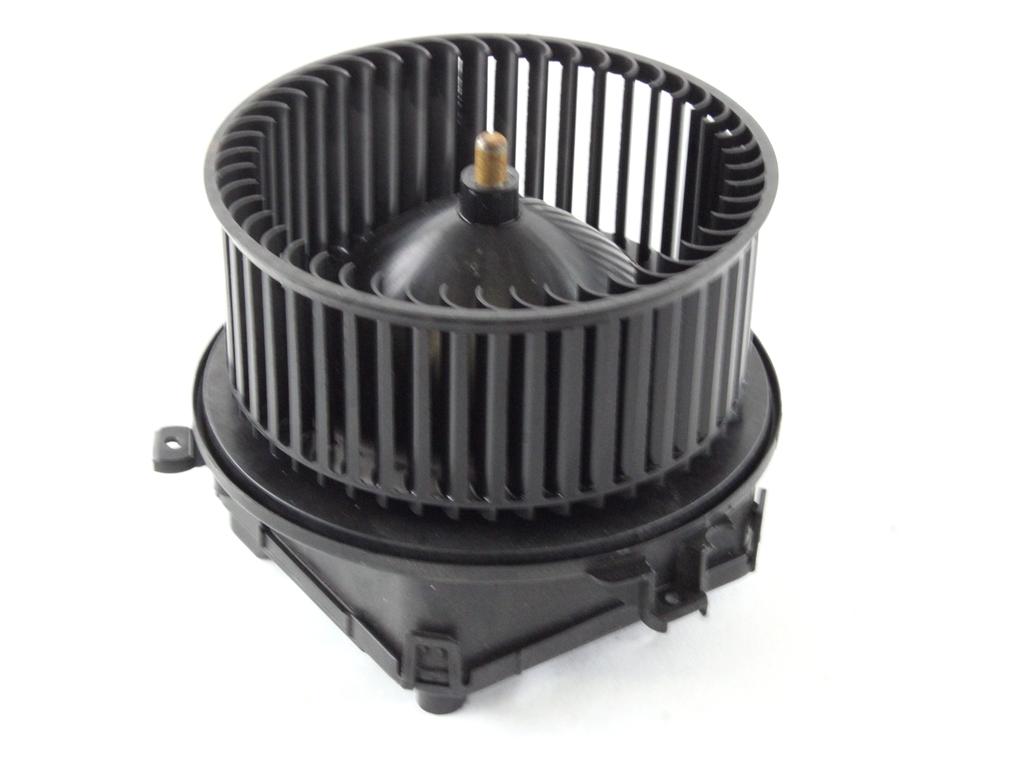 VENTILATOR  KABINE  OEM N. 4M1820021C ORIGINAL REZERVNI DEL AUDI Q5 80A R (DAL 2021)DIESEL LETNIK 2021