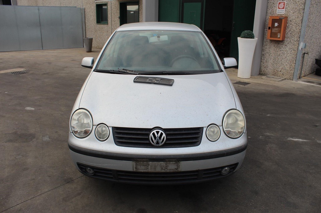 VOLKSWAGEN POLO 1.2 B 47KW 5M 5P (2002) RICAMBI IN MAGAZZINO