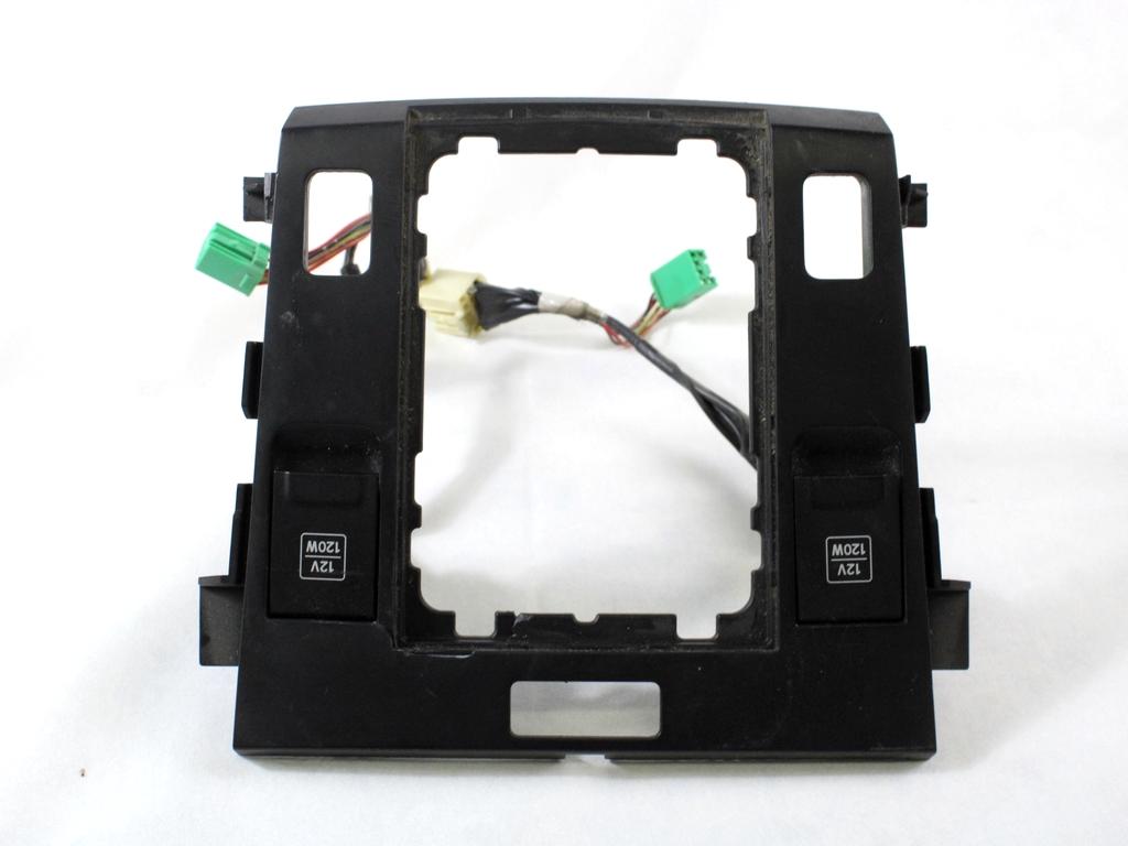 SREDINSKA KONZOLA  OEM N. 75812-65J10 ORIGINAL REZERVNI DEL SUZUKI GRAND VITARA JT TE TD MK2 (2006 - 2015)DIESEL LETNIK 2013