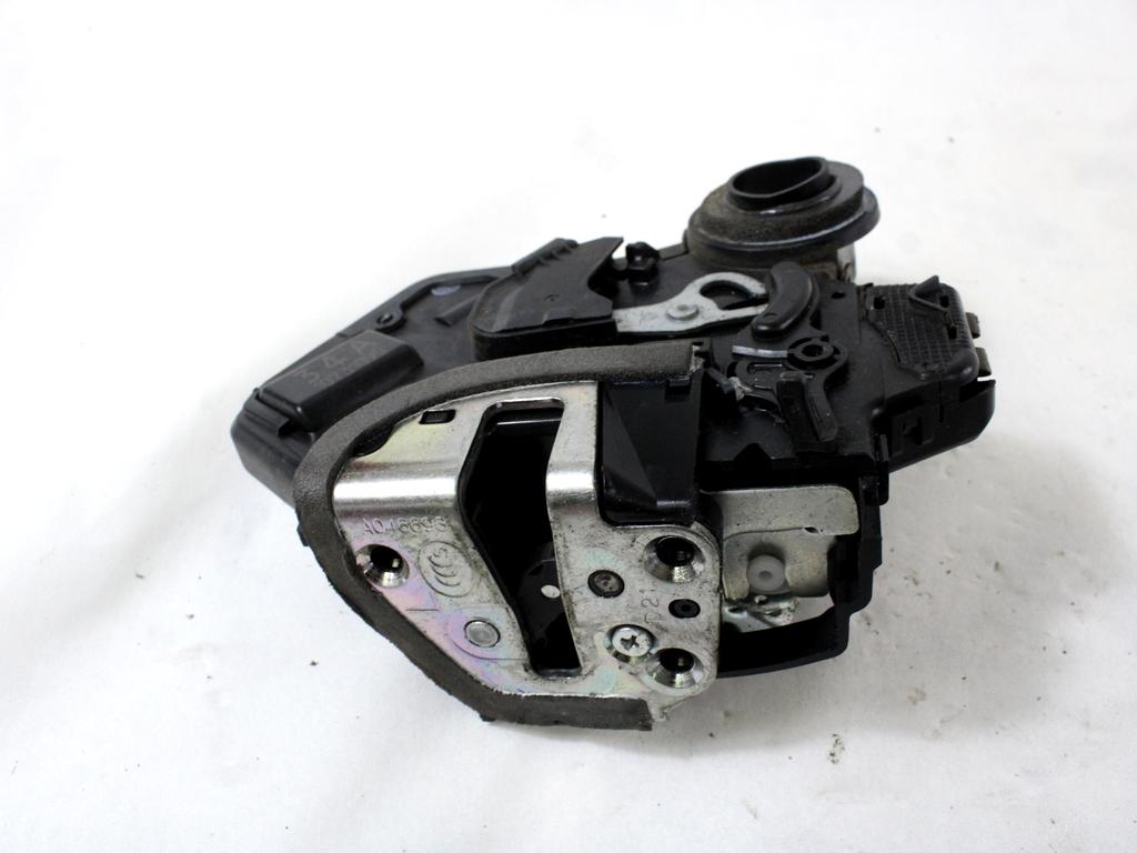 CENTRALNA KLJUCAVNICA ZADJIH LEVIH VRAT OEM N. 8235065J16000 ORIGINAL REZERVNI DEL SUZUKI GRAND VITARA JT TE TD MK2 (2006 - 2015)DIESEL LETNIK 2013