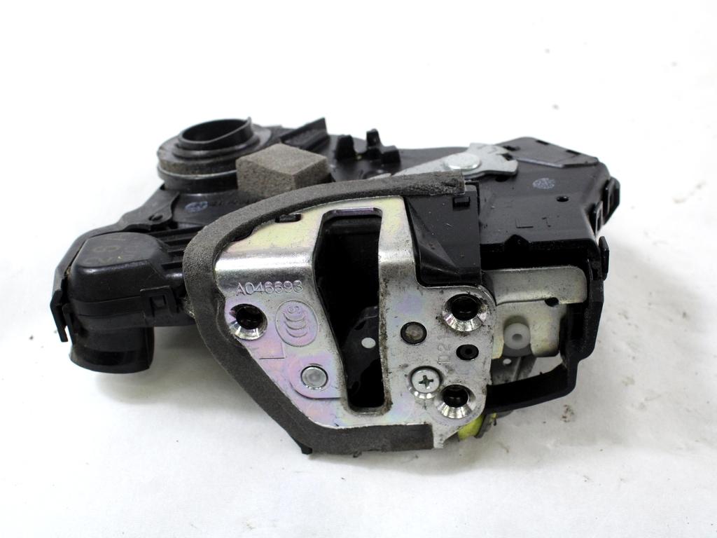 CENTRALNO ZAKLEPANJE PREDNIH LEVIH VRAT OEM N. 8225065J11000 ORIGINAL REZERVNI DEL SUZUKI GRAND VITARA JT TE TD MK2 (2006 - 2015)DIESEL LETNIK 2013