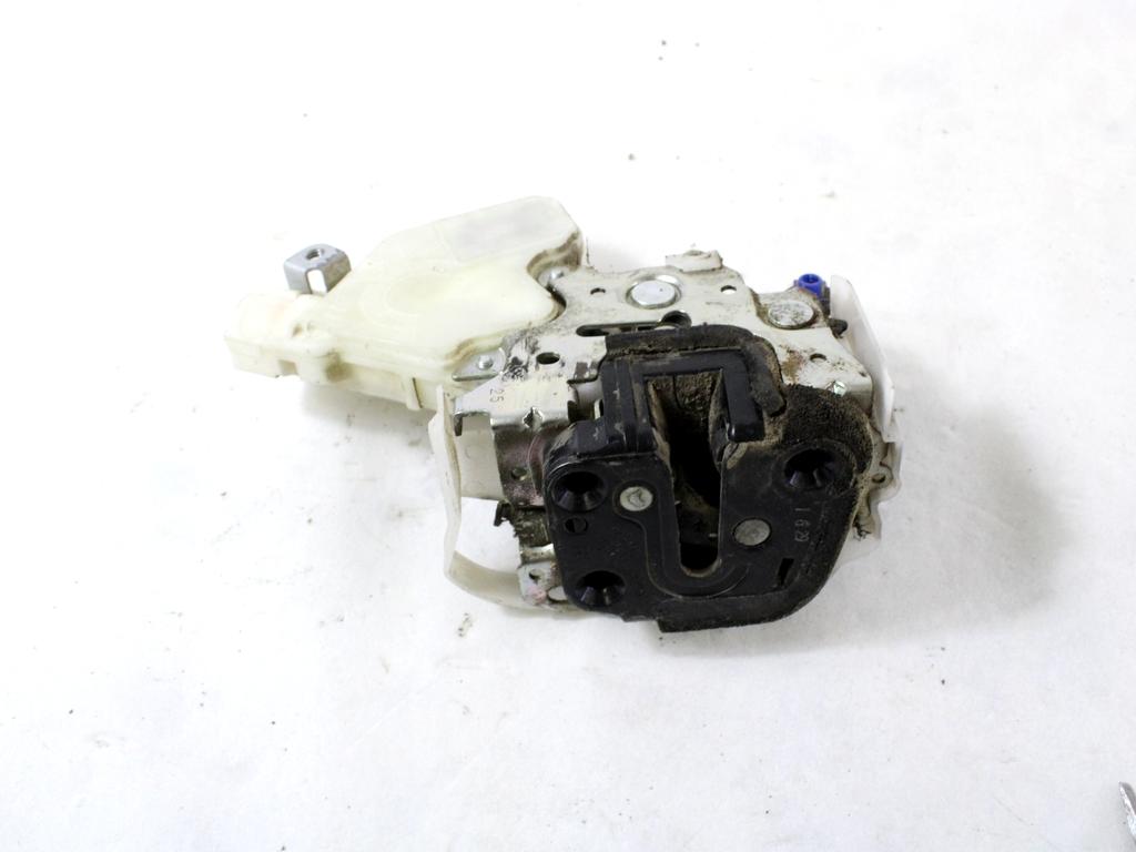 ZAKLEPANJE PRTLJA?NIH VRAT  OEM N. 8251065J50000 ORIGINAL REZERVNI DEL SUZUKI GRAND VITARA JT TE TD MK2 (2006 - 2015)DIESEL LETNIK 2013