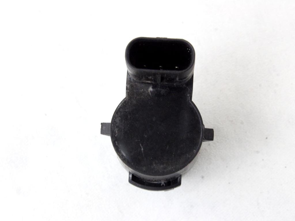 PARKIRNI SENZORJI OEM N. 5Q0919275C ORIGINAL REZERVNI DEL AUDI Q5 80A R (DAL 2021)DIESEL LETNIK 2021