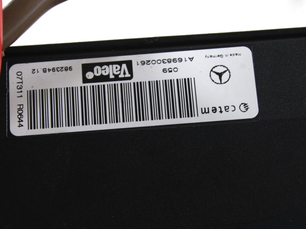 HLADILNIK ZA GRETJE OEM N. A1698300261 ORIGINAL REZERVNI DEL MERCEDES CLASSE A W169 5P C169 3P R (05/2008 - 2012) DIESEL LETNIK 2008