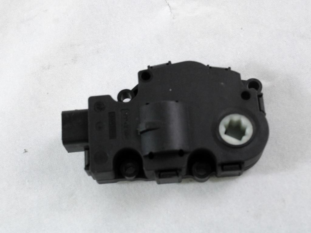 MOTORCEK OGREVANJA OEM N. 929888G ORIGINAL REZERVNI DEL MERCEDES CLASSE A W169 5P C169 3P R (05/2008 - 2012) DIESEL LETNIK 2008