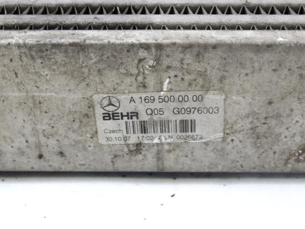 HLADILNIK INTERCOOLER OEM N. A1695000000 ORIGINAL REZERVNI DEL MERCEDES CLASSE A W169 5P C169 3P R (05/2008 - 2012) DIESEL LETNIK 2008