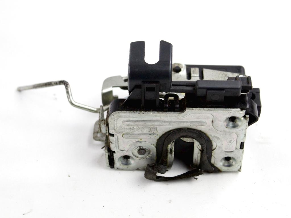 CENTRALNI ZAKLEP SPREDNJIH VRAT  OEM N. 8200735224 ORIGINAL REZERVNI DEL DACIA DUSTER HS (2010 - 2017) DIESEL LETNIK 2010