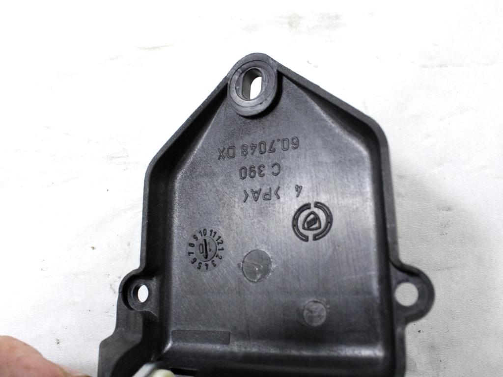 NOTRANJA KLJUKA  OEM N. 71749972 ORIGINAL REZERVNI DEL FIAT 500 CINQUECENTO 312 MK3 (2007 - 2015) BENZINA LETNIK 2010