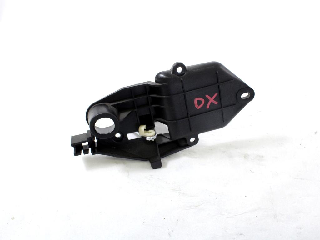 NOTRANJA KLJUKA  OEM N. 71749972 ORIGINAL REZERVNI DEL FIAT 500 CINQUECENTO 312 MK3 (2007 - 2015) BENZINA LETNIK 2010