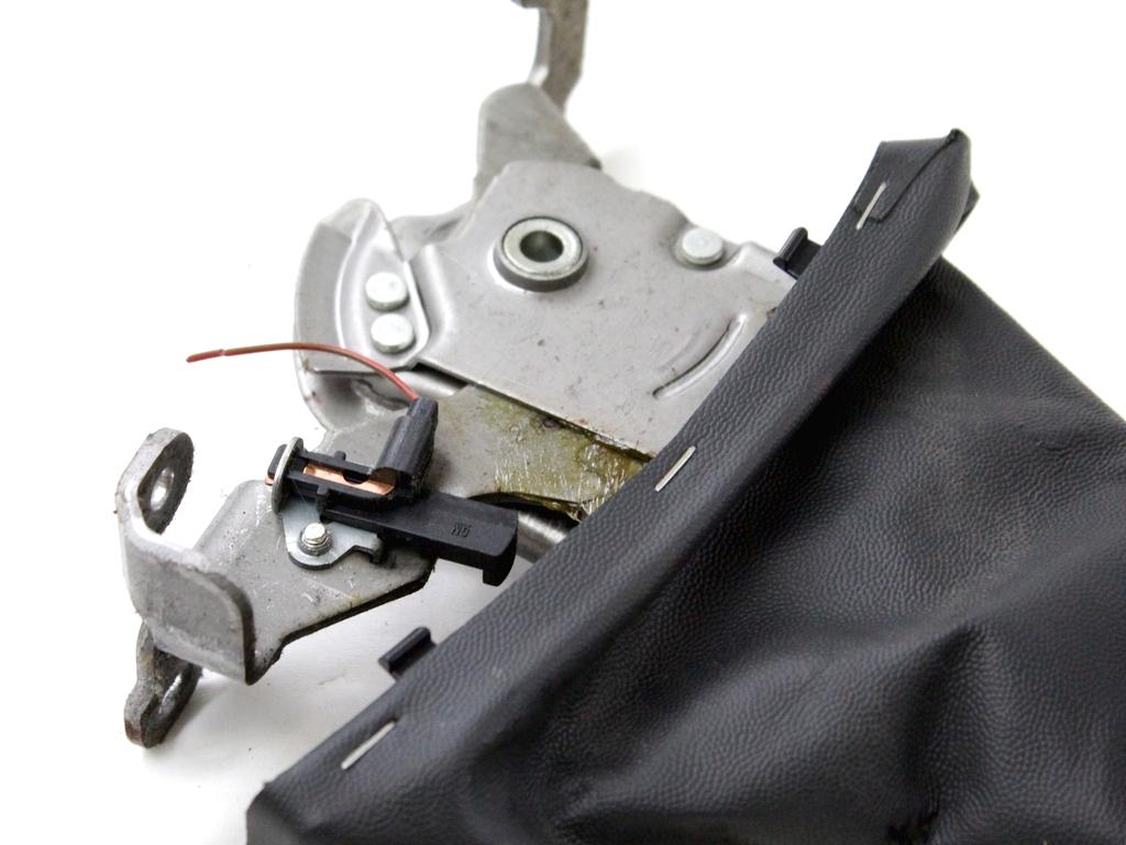 OEM N. 13138924 ORIGINAL REZERVNI DEL OPEL MERIVA A X03 R (2006 - 2010) BENZINA LETNIK 2007