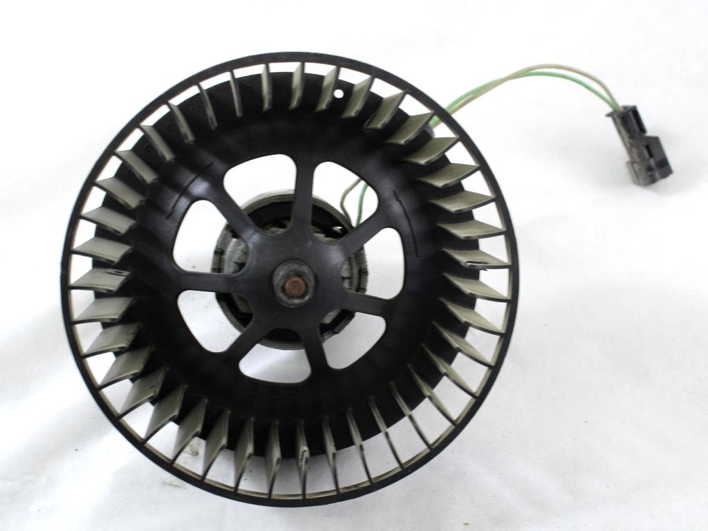 VENTILATOR  KABINE  OEM N. 130007353 ORIGINAL REZERVNI DEL MERCEDES CLASSE R W251 (2005 - 2010)DIESEL LETNIK 2007