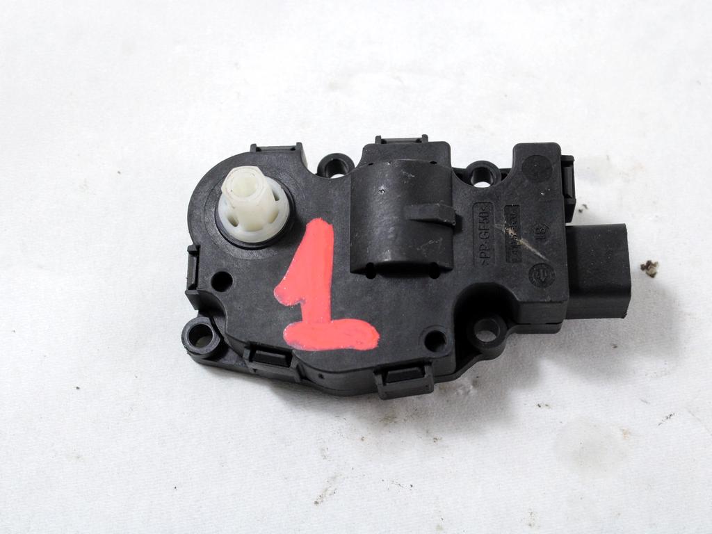 MOTORCEK OGREVANJA OEM N. K9749007 ORIGINAL REZERVNI DEL LAND ROVER RANGE ROVER EVOQUE L538 R (2016 - 2019)DIESEL LETNIK 2017