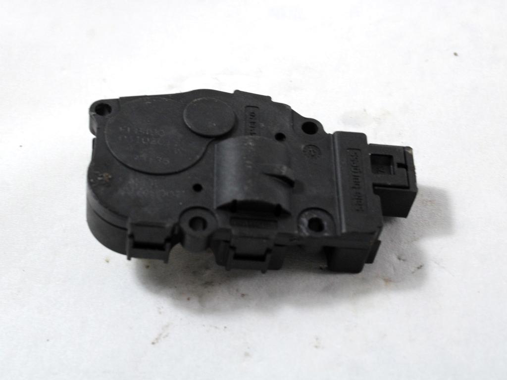 MOTORCEK OGREVANJA OEM N. K9749007 ORIGINAL REZERVNI DEL LAND ROVER RANGE ROVER EVOQUE L538 R (2016 - 2019)DIESEL LETNIK 2017