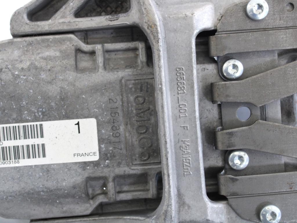 VOLANSKI DROG OEM N. BJ32-3C529-DD ORIGINAL REZERVNI DEL LAND ROVER RANGE ROVER EVOQUE L538 R (2016 - 2019)DIESEL LETNIK 2017