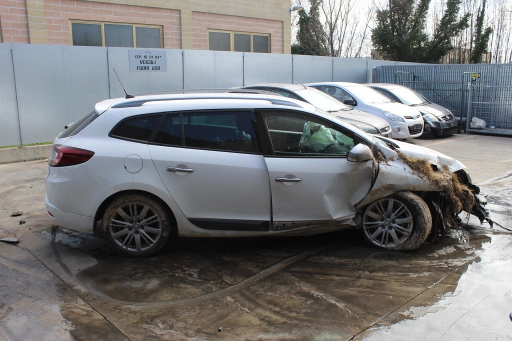 RENAULT MEGANE 3 SW 1.5 D 81KW 6M 5P (2011) RICAMBI IN MAGAZZINO