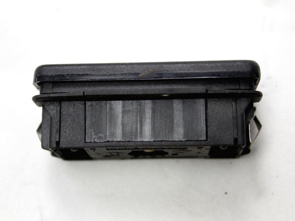 STIKALO VARNOSTNIH ZMIGAVCEV  OEM N. 61311374220 ORIGINAL REZERVNI DEL BMW SERIE 3 E36 BER/SW/COUPE/CABRIO (1990 - 2000) BENZINA LETNIK 1996