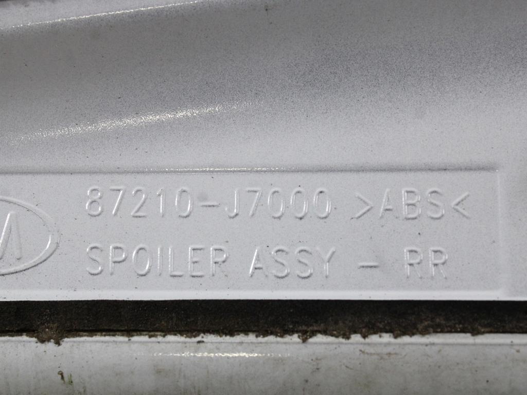 ZADNJI SPOJLER OEM N. 87210-J7000 ORIGINAL REZERVNI DEL KIA CEED / SPORTWAGON K3 MK3 (DAL 2018)BENZINA LETNIK 2021