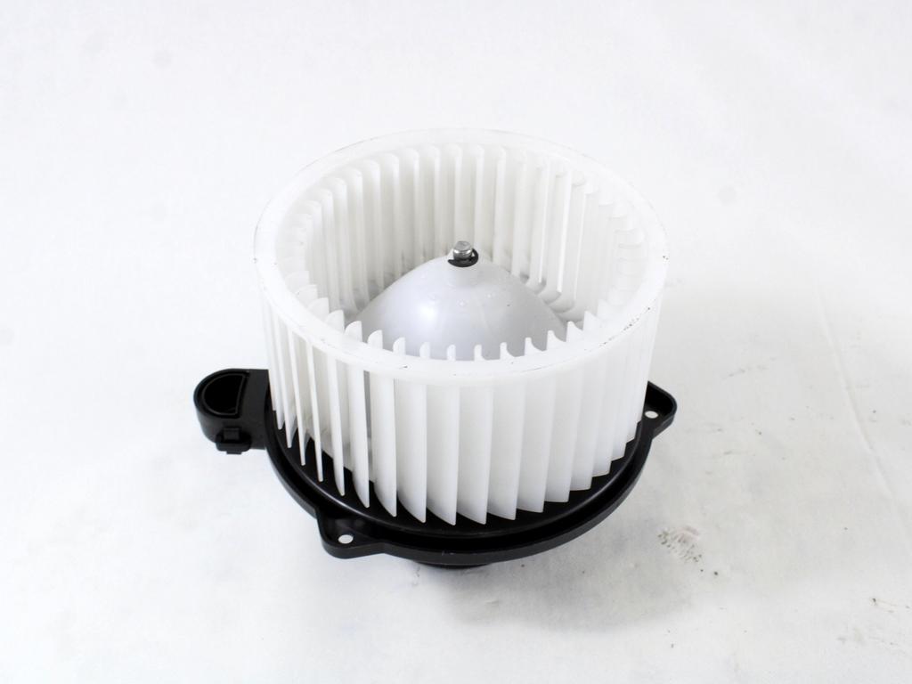 VENTILATOR  KABINE  OEM N. 97113J7000 ORIGINAL REZERVNI DEL KIA CEED / SPORTWAGON K3 MK3 (DAL 2018)BENZINA LETNIK 2021