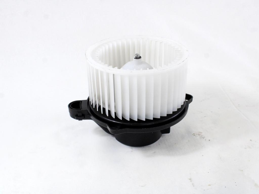 VENTILATOR  KABINE  OEM N. 97113J7000 ORIGINAL REZERVNI DEL KIA CEED / SPORTWAGON K3 MK3 (DAL 2018)BENZINA LETNIK 2021