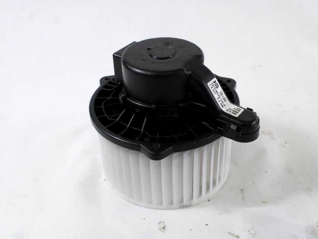 VENTILATOR  KABINE  OEM N. 97113J7000 ORIGINAL REZERVNI DEL KIA CEED / SPORTWAGON K3 MK3 (DAL 2018)BENZINA LETNIK 2021